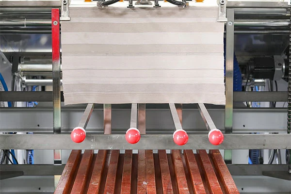 Apa yang Membuat Laminasi Cerdas Menjadi Pilihan yang Lebih Berkelanjutan untuk Penyelesaian Cetak?